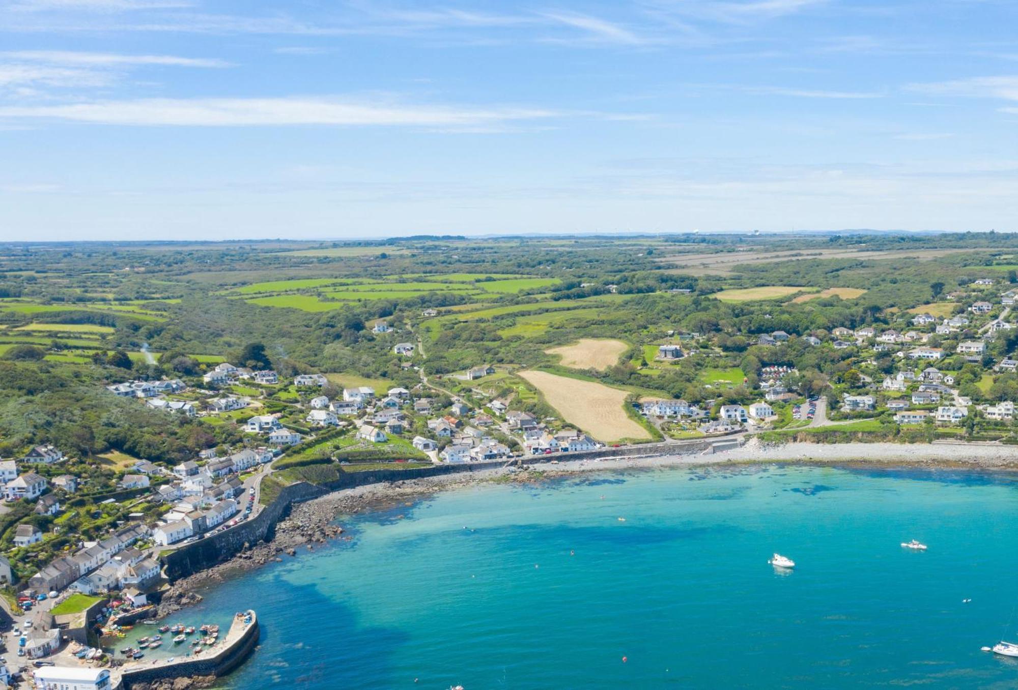 Journeys End With Stunning Sea Views From The Headland Villa Coverack Eksteriør billede